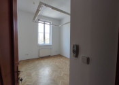 Priestor 165,7m2 s výhľadom do Úradu Vlády, v krásnej historickej budove, Štefánikova,BAI - fotografia 4