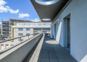 NA PREDAJ Polyfunkčná budova s výbornou dostupnosťou a investičným potenciálom | Bratislava – Nové Mesto - fotografia 1