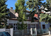 Na predaj 6-izbový rodinný dom - Bratislava III - fotografia 1