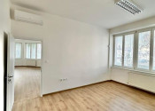 Administratívne priestory na prenájom, 80 m2, Trenčín –  pri OC MAX - fotografia 1