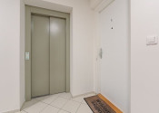 Na predaj 3 izbový byt s balkónom v obci Slovenský Grob  - fotografia 17