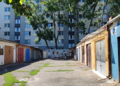 Na predaj murovaná garáž v Bratislave – Ružinove  - fotografia 1
