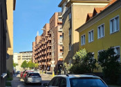 Na predaj priestranný 3-izbový byt s balkónom na obľúbenej Oravskej ulici v Bratislave – Nivy TOP - fotografia 26