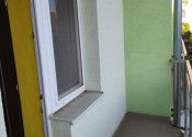 Na predaj priestranný 2-izbový byt s dvomi loggiami - fotografia 16