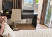 Na predaj priestranný a svetlý 3-izbový byt s dvoma balkónmi a loggiou BA III TOP - fotografia 5