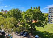 Na predaj priestranný 2-izbový byt s výmerou 61 m2 - fotografia 9