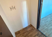 Na predaj 1-izbový byt v osobnom vlastníctve s loggiou a pivničnou kobkou - fotografia 3