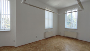 Priestor 165,7m2 s výhľadom do Úradu Vlády, v krásnej historickej budove, Štefánikova,BAI - fotografia 5