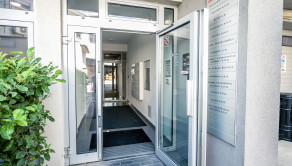 NA PREDAJ Polyfunkčná budova s výbornou dostupnosťou a investičným potenciálom | Bratislava – Nové Mesto - fotografia 3