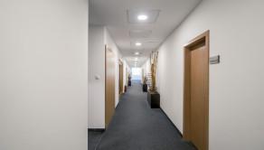 NA PREDAJ Polyfunkčná budova s výbornou dostupnosťou a investičným potenciálom | Bratislava – Nové Mesto - fotografia 7