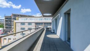 NA PREDAJ Polyfunkčná budova s výbornou dostupnosťou a investičným potenciálom | Bratislava – Nové Mesto - fotografia 1