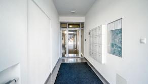 NA PREDAJ Polyfunkčná budova s výbornou dostupnosťou a investičným potenciálom | Bratislava – Nové Mesto - fotografia 5