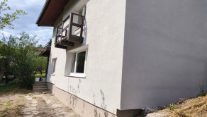 Na predaj slnečný 4-izbový domček v krásnej a pokojnej lokalite  - fotografia 15