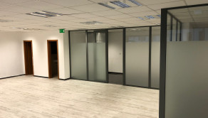 Obchodný/kancelársky priestor na prízemí, 111 m² + 4x PARKING, Smrečianska-BAIII - fotografia 6