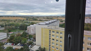 Na predaj priestranný 3-izbový byt - Bratislava V - fotografia 1