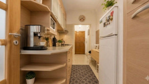 Na predaj príjemný, slnečný a tichý 1,5-izbový byt s balkónom  - fotografia 5