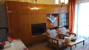  Na predaj priestranný a staticky zdravý 5-izbový rodinný dom v obci Dolné Orešany - fotografia 5