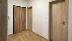 Na prenájom svetlý 2-izbový byt s výmerou a priestranným balkónom  - fotografia 6