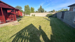 Na predaj pekný, oplotený pozemok v osobnom vlastníctve o výmere 419 m2 - fotografia 3