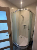 Na prenájom svetlý a zariadený 1 izbový byt o celkovej výmere 32m2 s lodžiou - fotografia 3