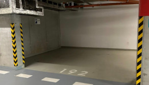  Na predaj priestranné dvojité parkovacie miesto v obľúbenom projekte CityPark Ružinov TOP - fotografia 2