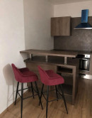 Na prenájom priestranný a svetlý 2-izbový byt na Kolibe - fotografia 3