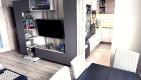 Na predaj priestranný a svetlý 3-izbový byt s dvoma balkónmi a loggiou BA III TOP - fotografia 4