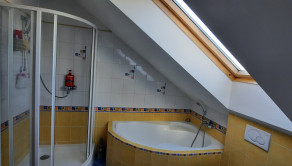 3- izbový byt - mezonet s parkovacím miestom na predaj - fotografia 11
