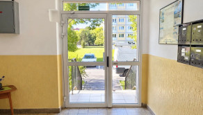 Na predaj priestranný 2-izbový byt s výmerou 61 m2 - fotografia 8