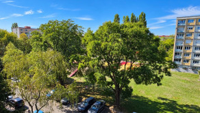 Na predaj priestranný 2-izbový byt s výmerou 61 m2 - fotografia 9