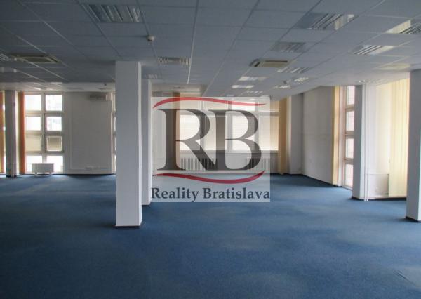Kancelárie, Karloveská, Bratislava IV