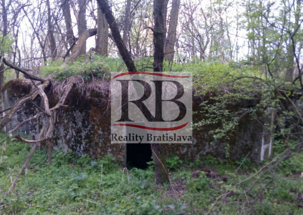 Vojenský bunker na predaj, Stupava