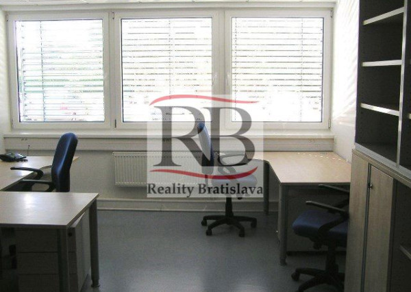 Kancelársky priestor na Krajnej ulici, 22,08m2