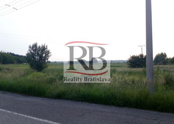 Na predaj krásny stavebný pozemok v obci Plavecký Štvrtok