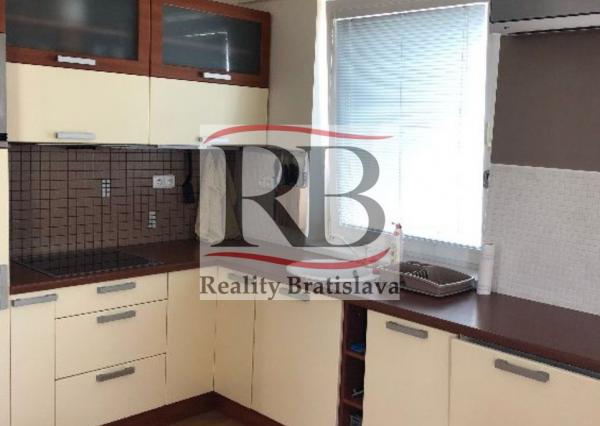4-izbový plne zariadený byt v novostavbe Axton residence na Bajkalskej ulici