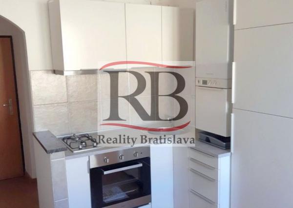 1-izbový byt na Miletičovej ulici v Ružinove