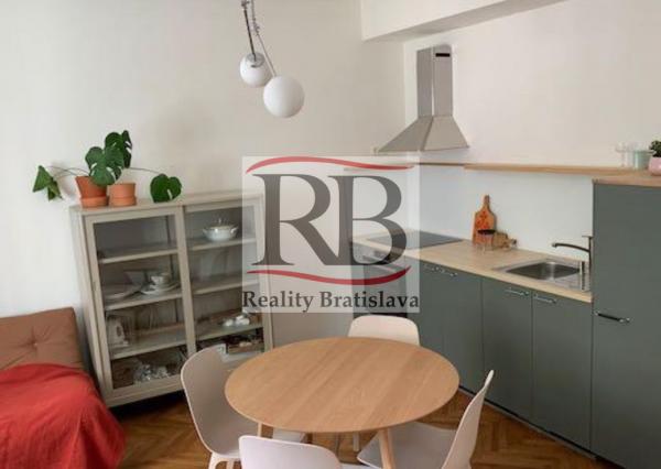 3-izbový byt pri Vajnorskej ulici v obytnom komplexe Nová Doba