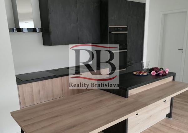 Na predaj 3 izbový byt v novostavbe Jarabinky v Ružinove, BAII