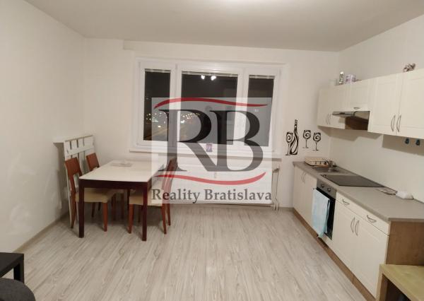 Pekný 1.5 izbový byt, Saratovská ul., Dúbravka