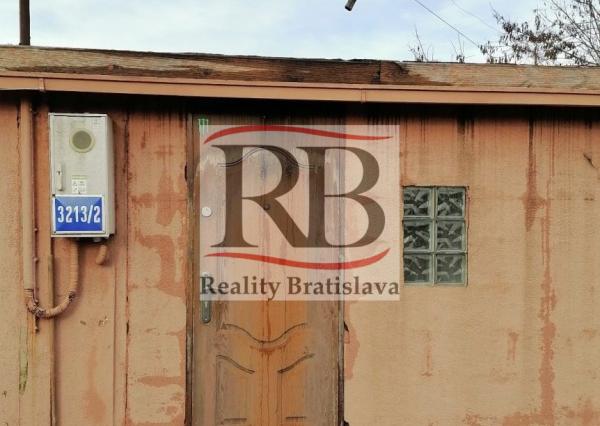 Na predaj garáž na Prístavnej ulici, BAII