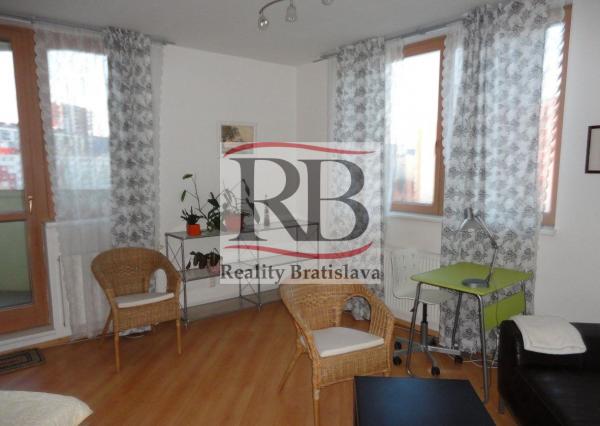 Ponúkame na prenájom 1 izbový byt na ulici Záhradnícka, Ružinov, Bratislava