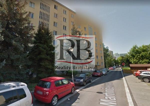 Na predaj 2 izbový byt po kompletnej rekonštrukcií na Martinčekovej ulici v Ružinove, BAII