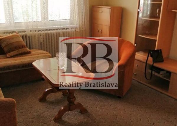 Na predaj 2-izbový byt na Sklenárovej ulici v Ružovej doline