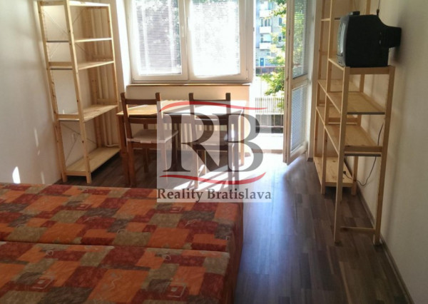 Garsónka v Rači - Pekná cesta na prenájom