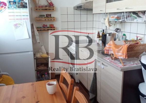 1 izbový byt na Fedinovej ul. v Petržalke na prenájom
