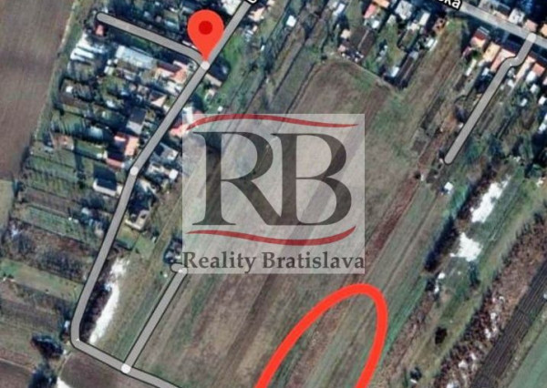 Pozemok 1000 m2 v obci Šenkvice, časť Poluselka