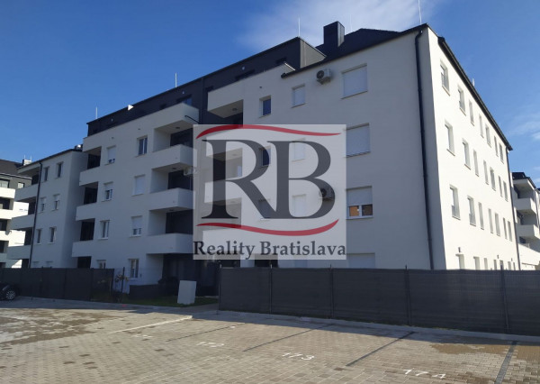 MIMORIADNA PONUKA !  2-izbový byt v novostavbe s parkovacím státím