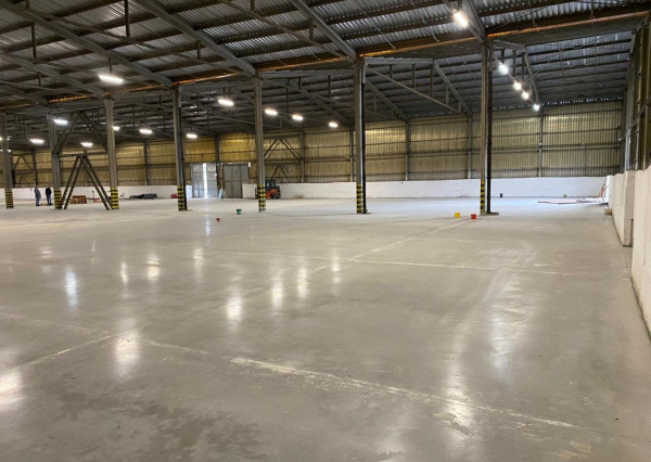 Skladová hala 3900 m2 na prenájom Trnava, Zavar