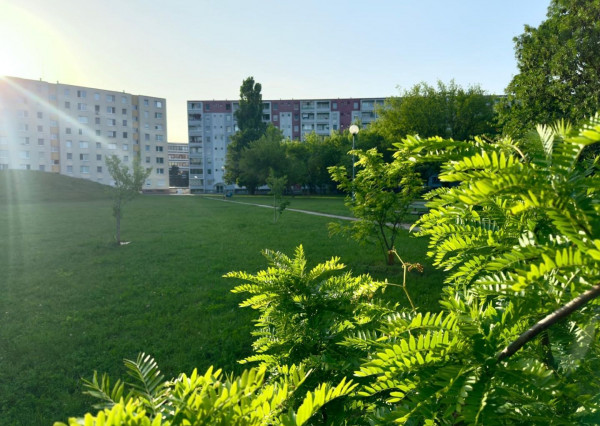 Predaj 4-izbového bytu s loggiou – Pôvodný stav – Podunajské Biskupice, Bratislava