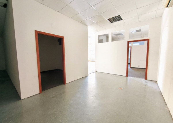 OBCHODNÝ PRIESTOR NA PRENÁJOM, Trenčianska ulica